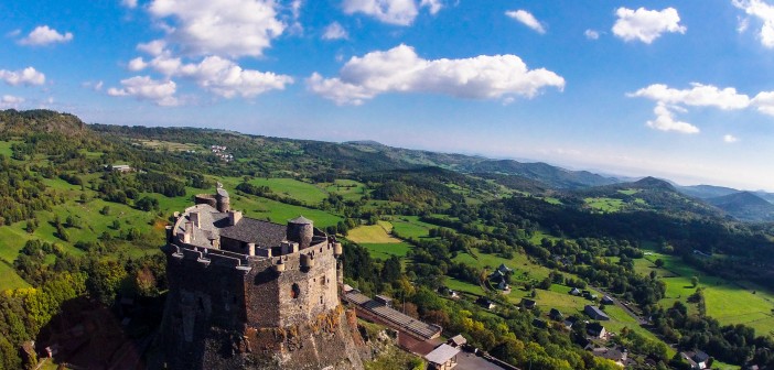 Le château de Murol dans le Puy-de-Dôme, un trésor médiéval