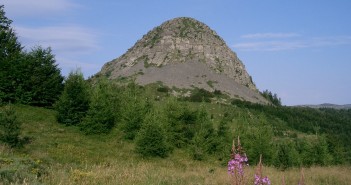Parc naturel régional des Monts d’Ardèche : un territoire d’exception pour les amateurs de randonnées