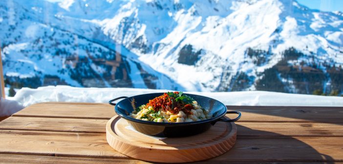 Bien manger au ski : que mettre dans l’assiette pendant des vacances à la montagne ?